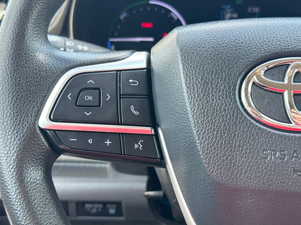 Used 2021 Red Toyota LE image 18