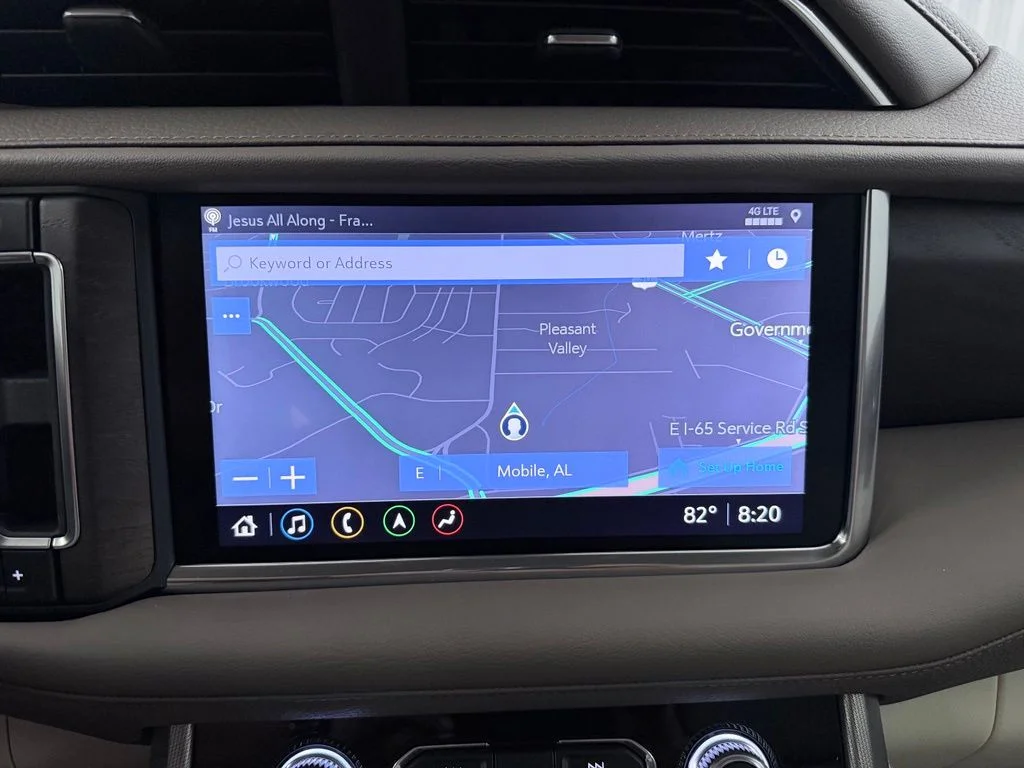 Used 2021 White Frost GMC Denali image 25