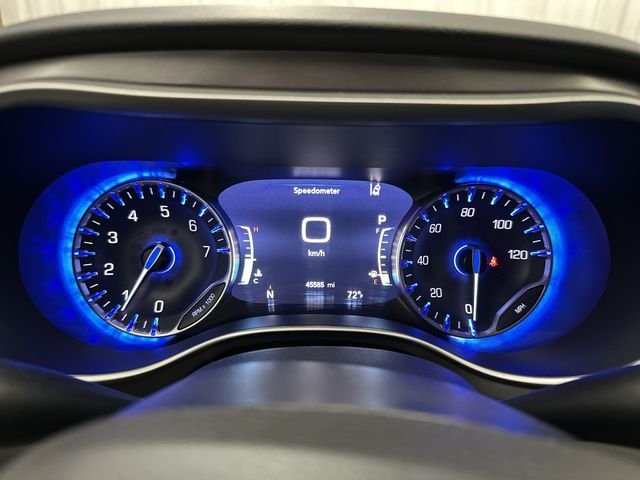 Used 2023 Gray Chrysler Touring L image 14