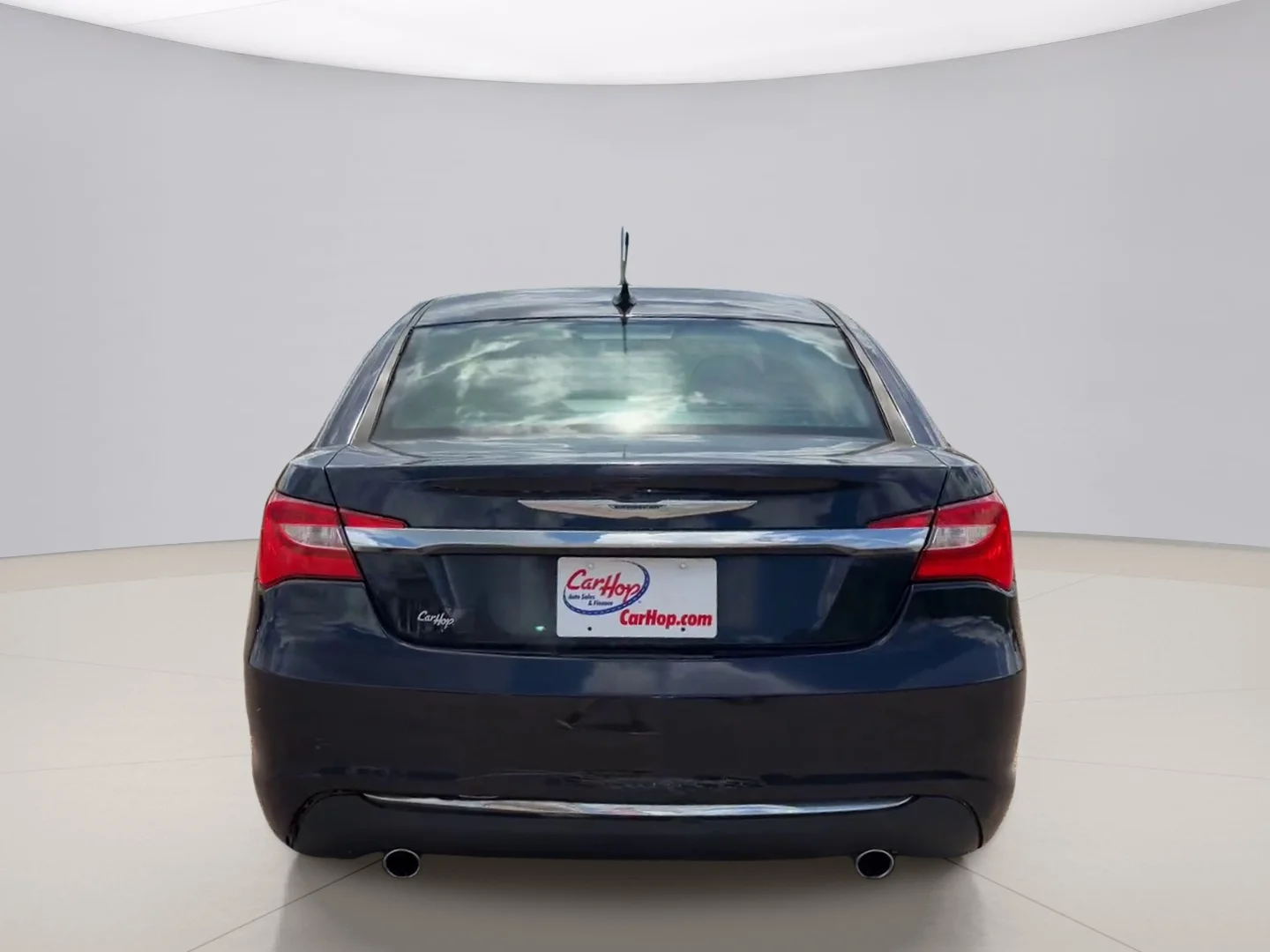 Used 2012 Black Chrysler LIMITED image 4