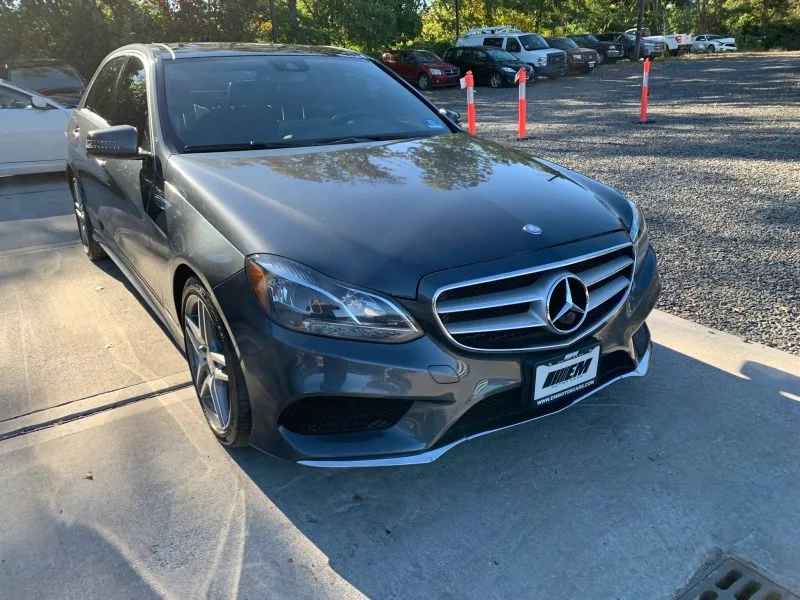 Used 2014 Gray Mercedes-Benz E 350 4MATIC® Sedan 4D image 17