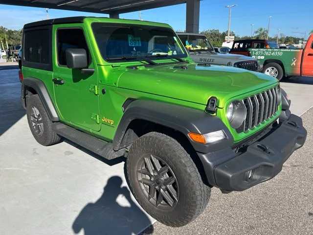 Used 2026 Green Jeep Sport S image 4