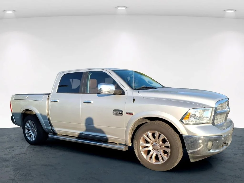 Used 2017 Silver Ram Laramie Longhorn image 14