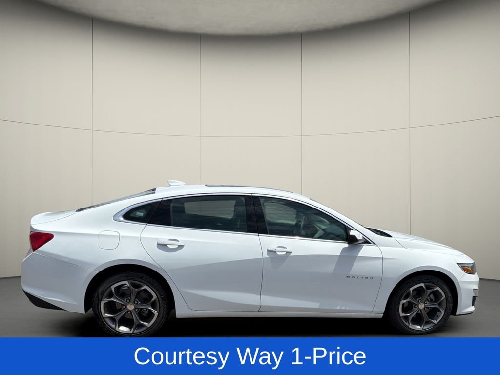 Used 2024 White Chevrolet LT image 11
