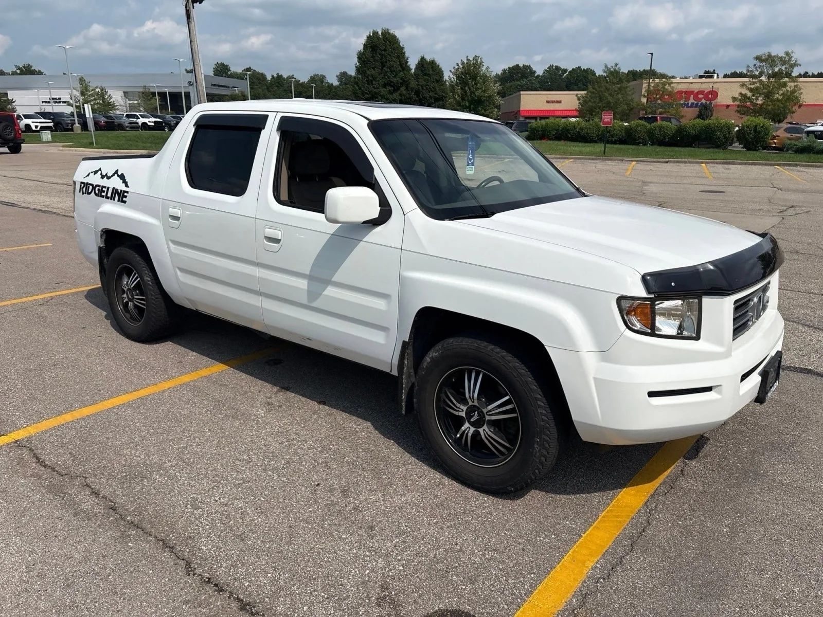Used 2008 Taffeta White Honda RTL image 16