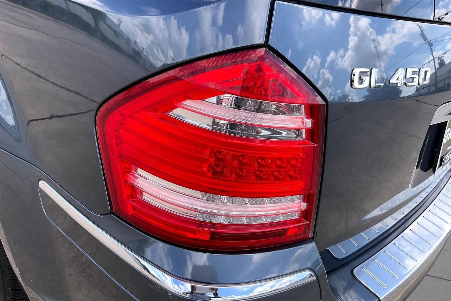Used 2012 Steel Grey Metallic Mercedes-Benz GL 450 image 24