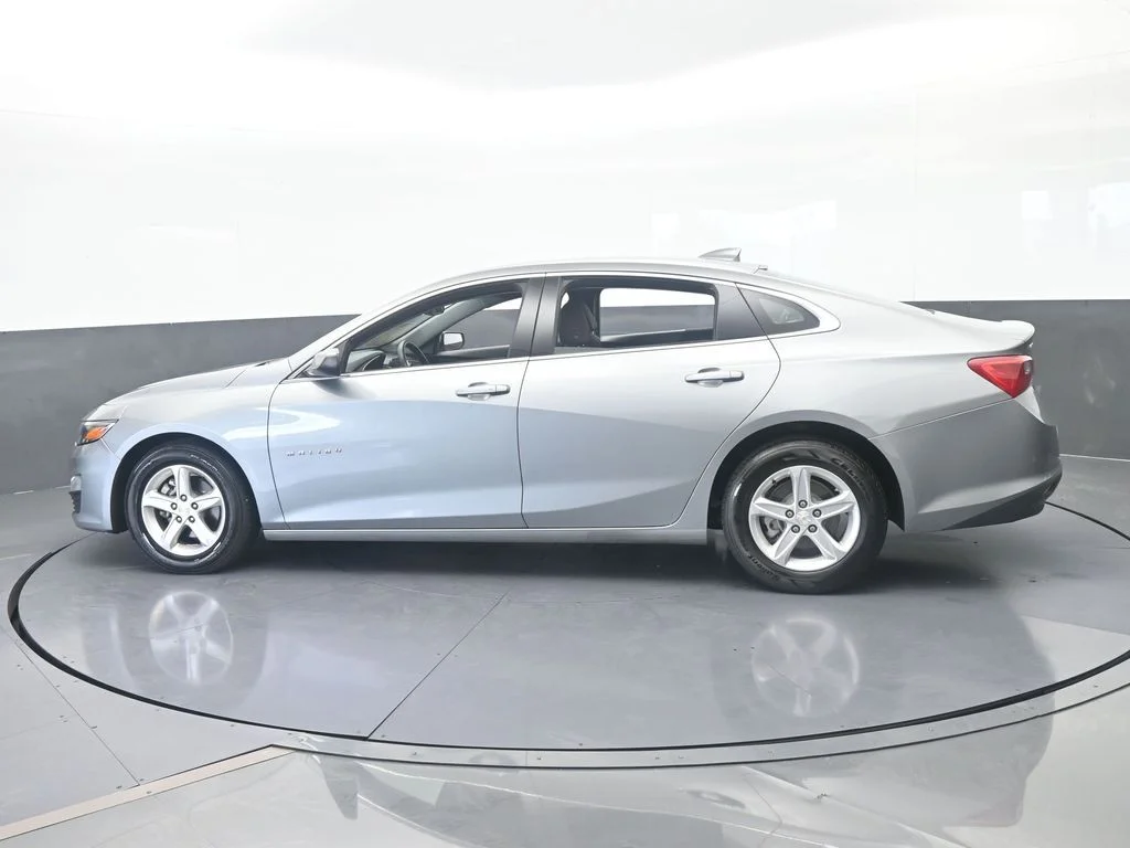 Used 2024 Sterling Gray Metallic Chevrolet LT image 2