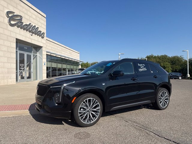 2024 Cadillac XT4 Sport