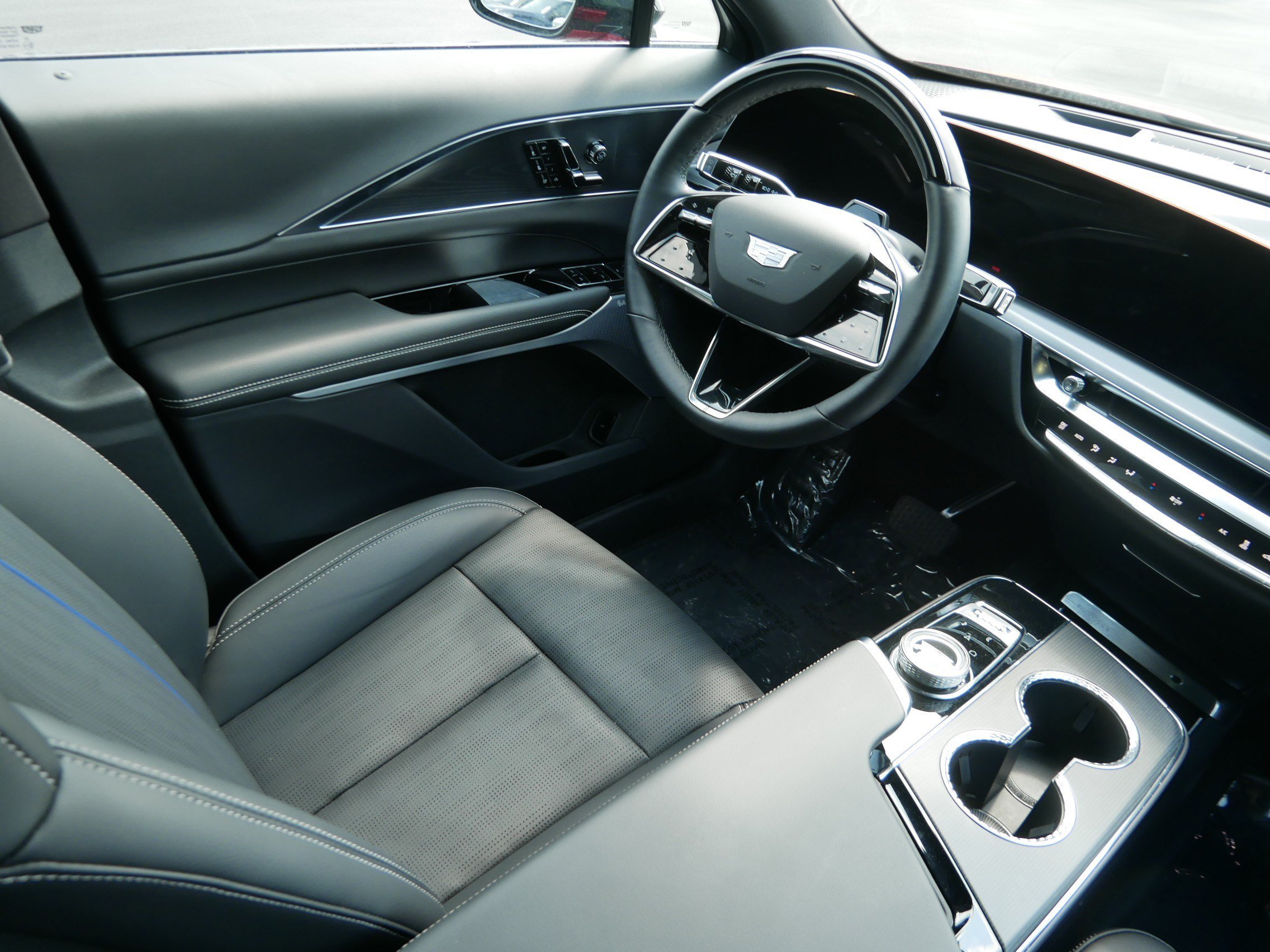 2026 Cadillac LYRIQ Premium Luxury - Photo 7
