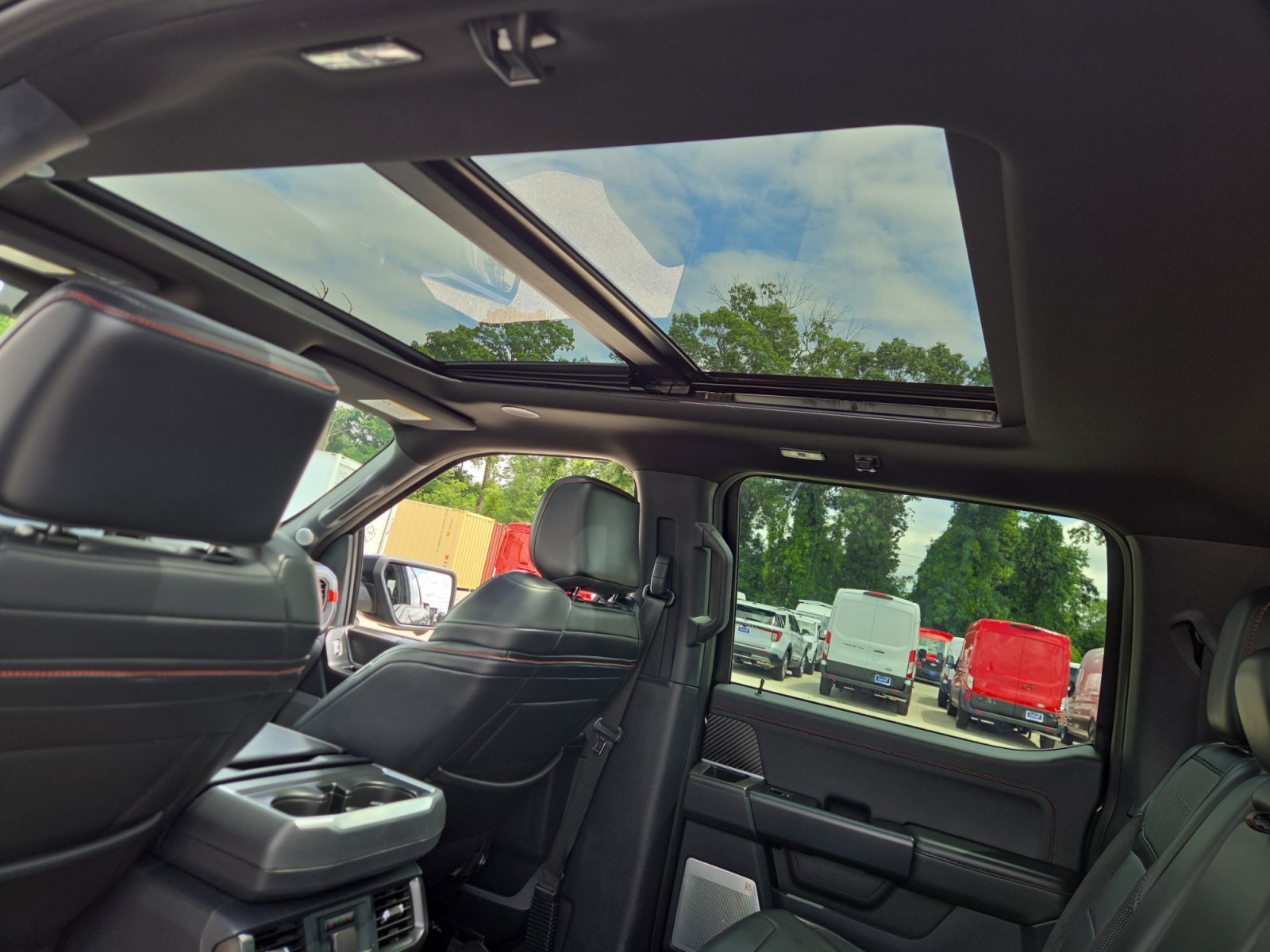 2024 Ford F-150 Raptor - Photo 19