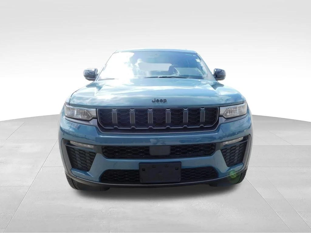Used 2026 Steel Blue Jeep Limited image 10