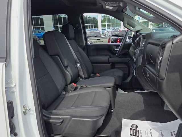 Used 2025 White Chevrolet Custom image 15