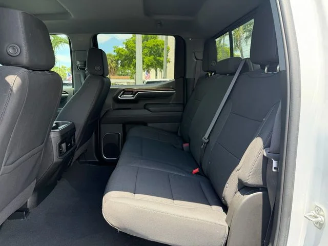 2025 Chevrolet Silverado 1500 LT - Photo 35