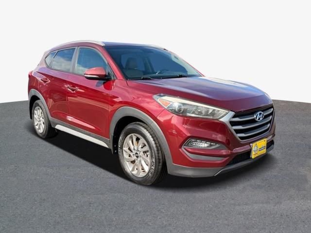 Used 2018 Red Hyundai SEL Plus image 4