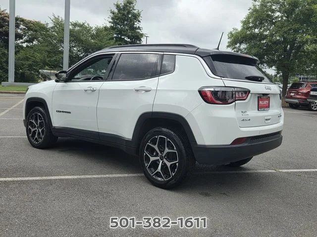 Used 2025 White Jeep Limited image 3
