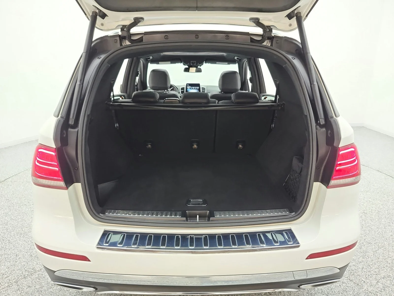 Used 2017 Polar White Mercedes-Benz GLE 350 SUV image 18