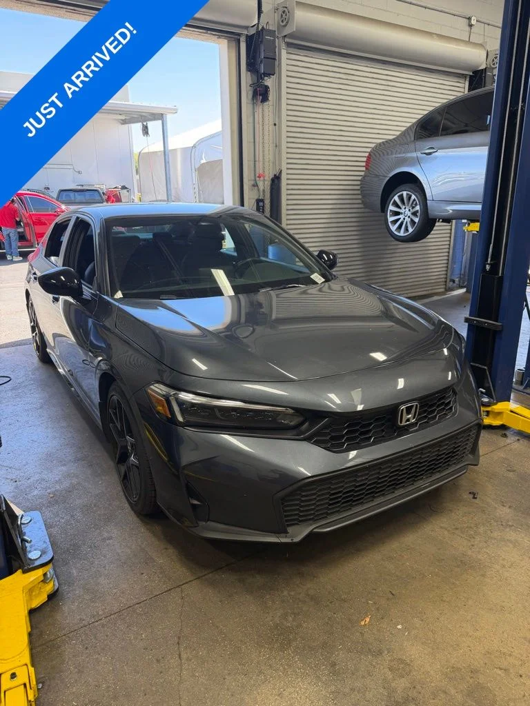 2025 Honda Civic Sport CVT's photo