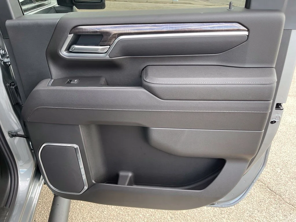New 2026 Sterling Gray Metallic Chevrolet LTZ image 25