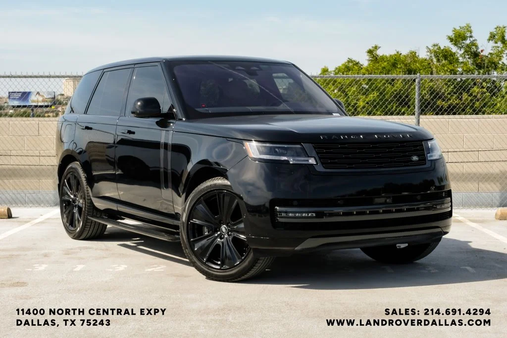 Used 2023 Black Land Rover SE image 4