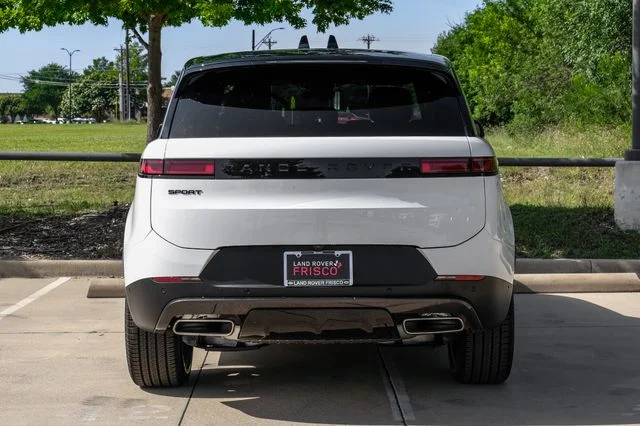 New 2026  Land Rover SE image 10