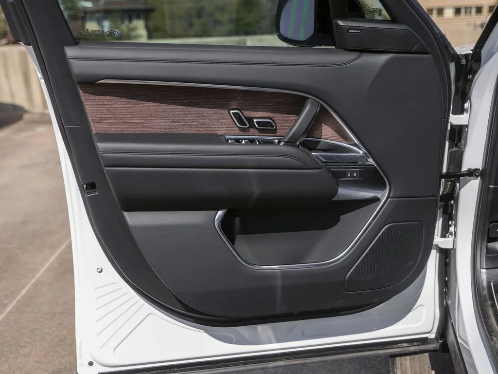 New 2025 White Land Rover SE image 25