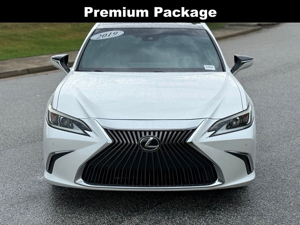 Used 2019 White Lexus 350 image 7