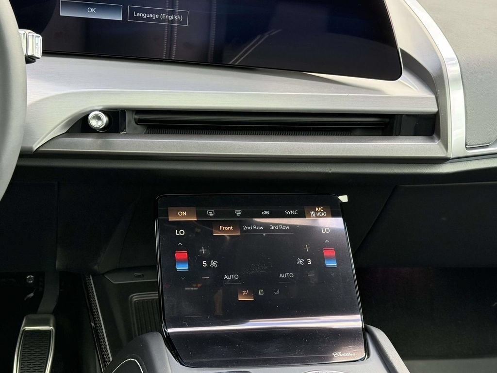 2026 Cadillac VISTIQ Luxury - Photo 18