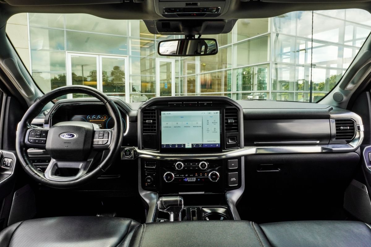 Used 2023 Red Ford Lariat image 5