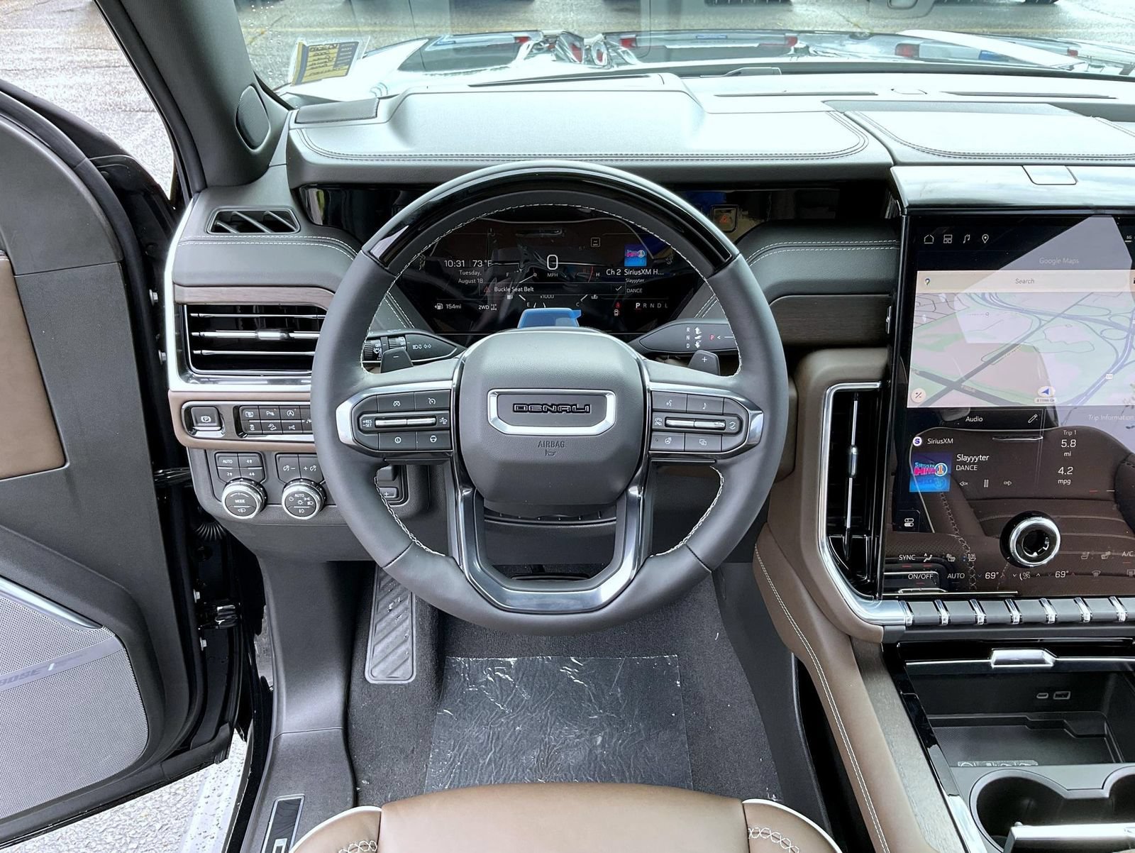 2026 GMC Yukon XL Denali Ultimate - Photo 11