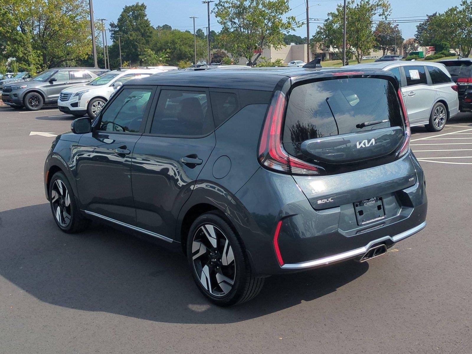 Used 2025 Gravity Gray Kia GT-Line image 3