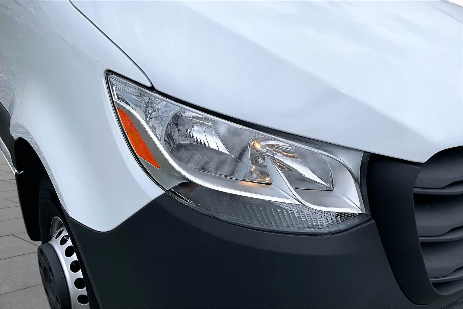New 2026 Arctic White Mercedes-Benz  image 17