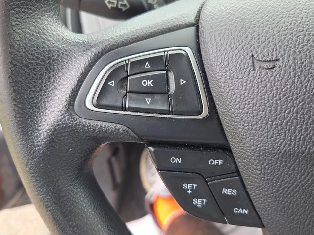 Used 2018 Gray Ford SE image 22