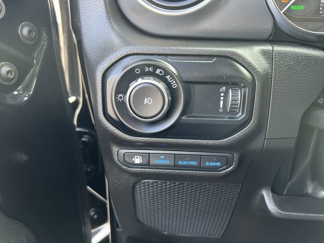 Used 2023 Black Jeep 4x4 image 17