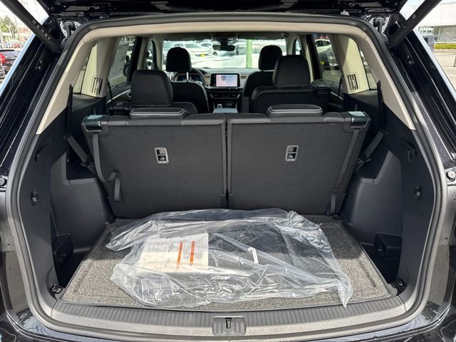 New 2026 Deep Black Pearl Volkswagen 2.0T SE w/Technology image 14
