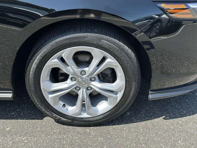 2024 Honda Accord LX - Photo 12