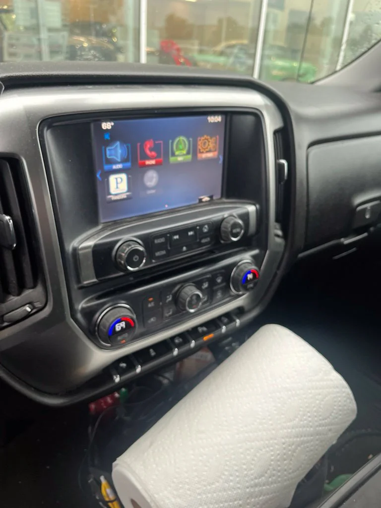 Used 2014 White Chevrolet LT image 2