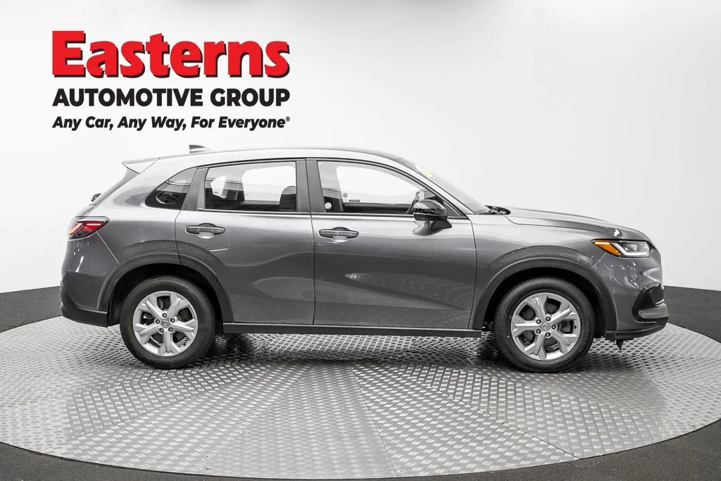 Used 2023 Gray Honda LX image 4