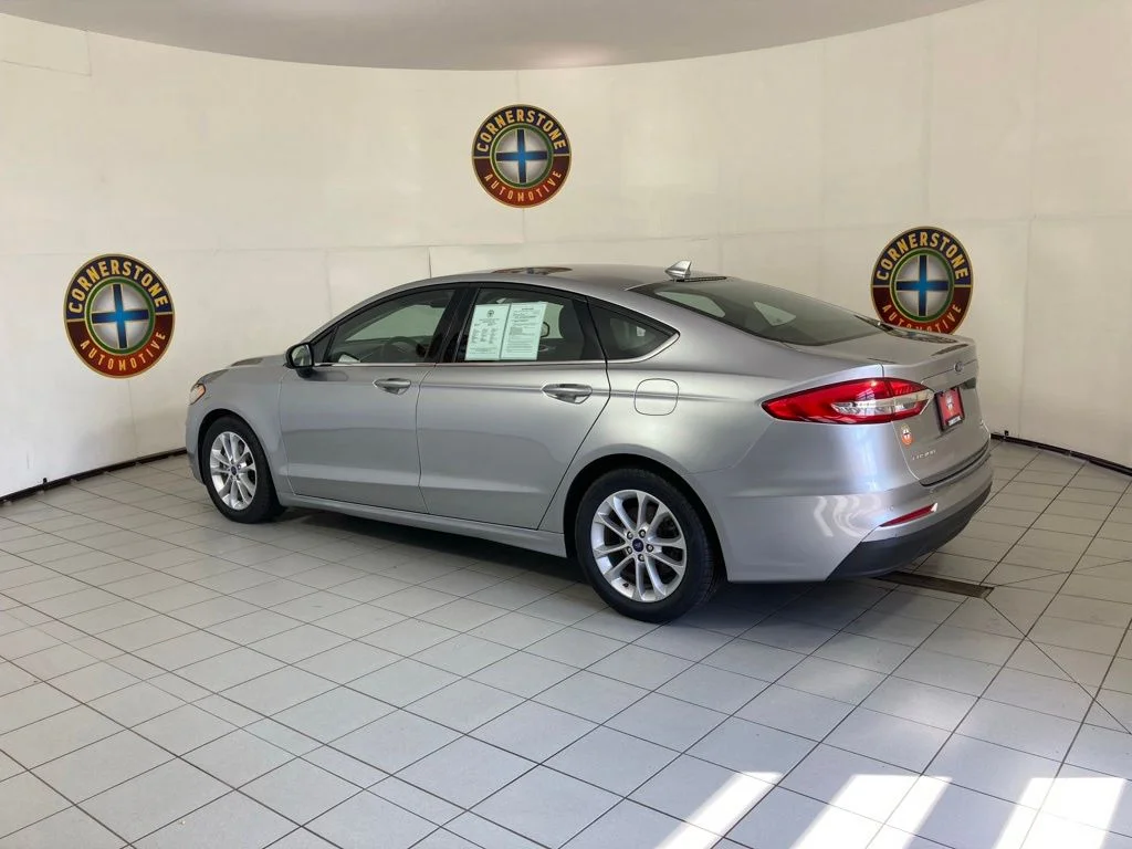 Used 2020 Silver Ford SE image 22