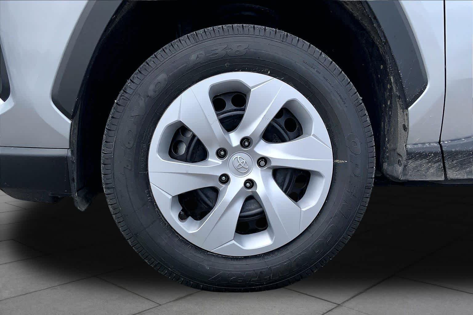 Used 2025 Silver Sky Metallic Toyota LE image 11