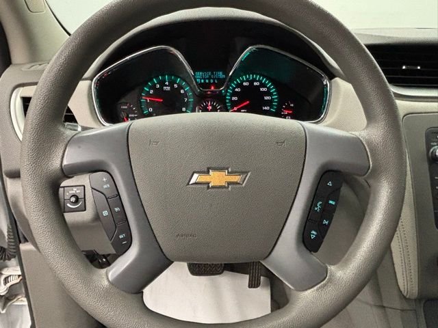 Used 2017 White Chevrolet LS image 18