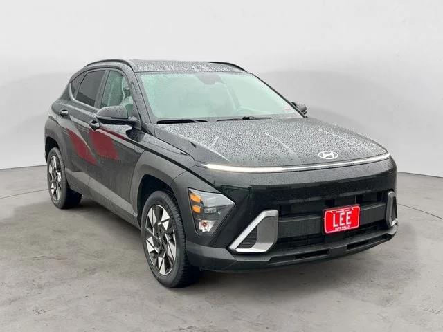 Used 2024 Abyss Black Hyundai SEL image 7