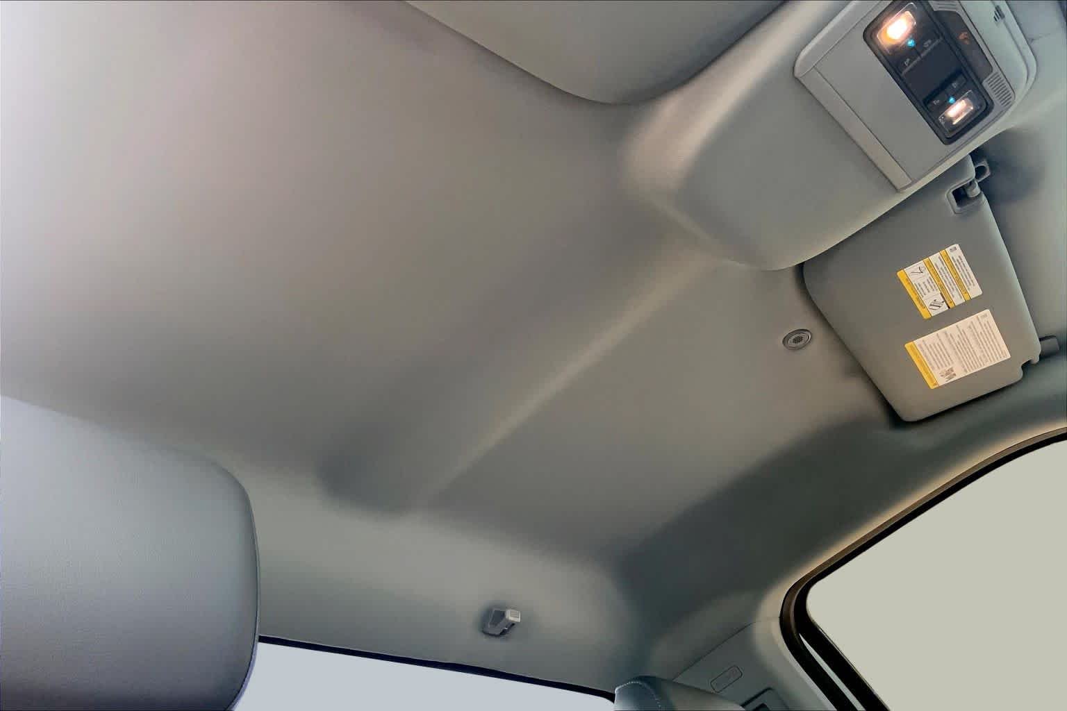Used 2025 Oxford White Ford XL image 14