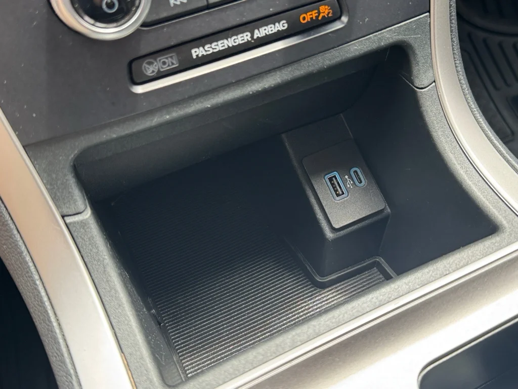 Used 2024 Blue Ford SEL image 25