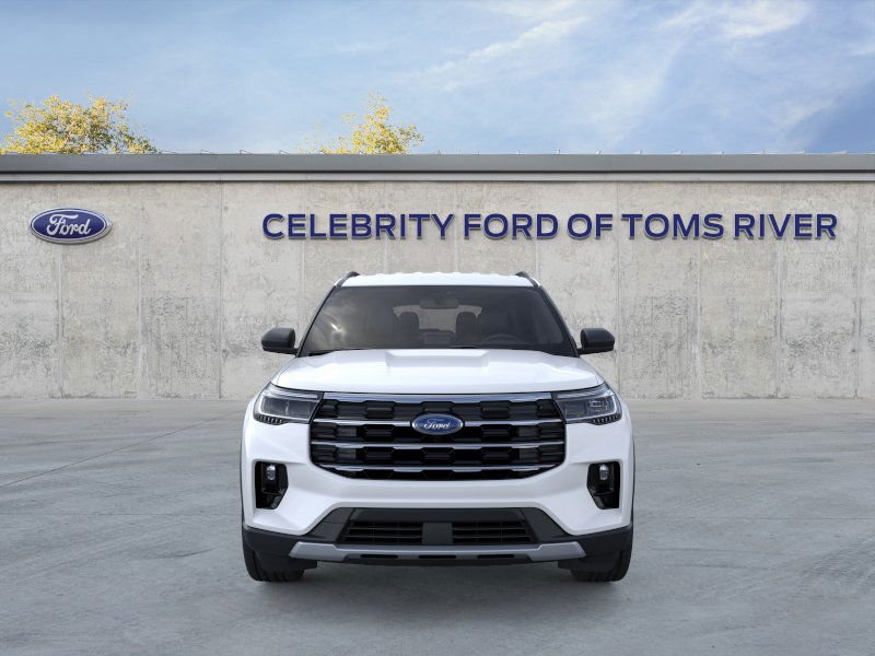 New 2026 Star White Metallic Tri-Coat Ford Active image 6