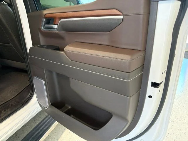 Used 2023 White GMC Denali image 50
