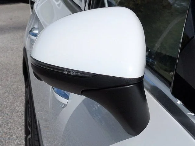Certified Used 2026 White Mercedes-Benz GLC 300 image 12