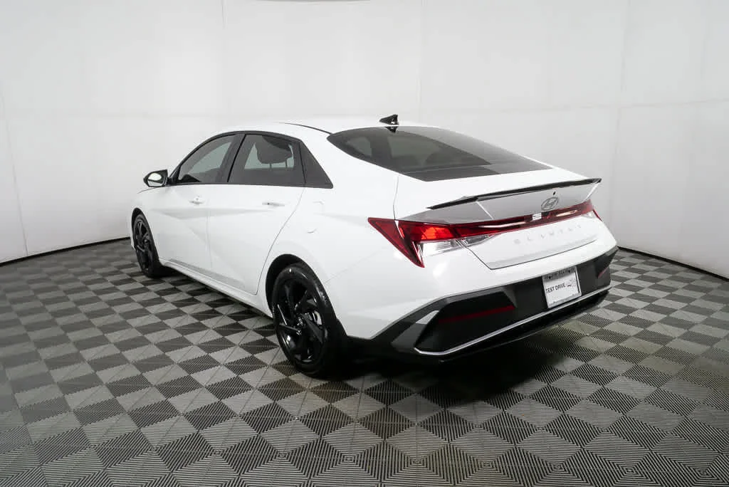 New 2026 Serenity White Hyundai SEL Sport image 6