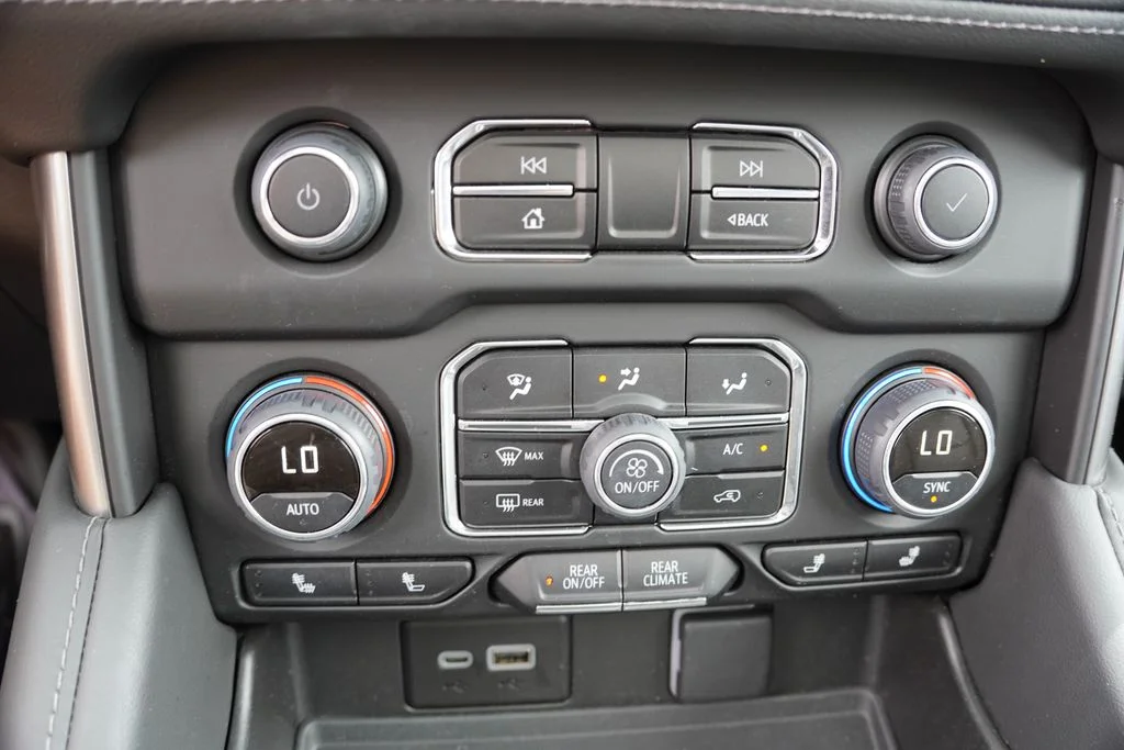Used 2024 Sterling Gray Metallic Chevrolet Z71 image 33