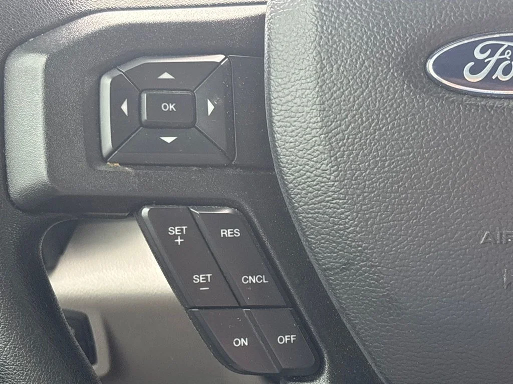 Used 2019 White Ford XL image 16