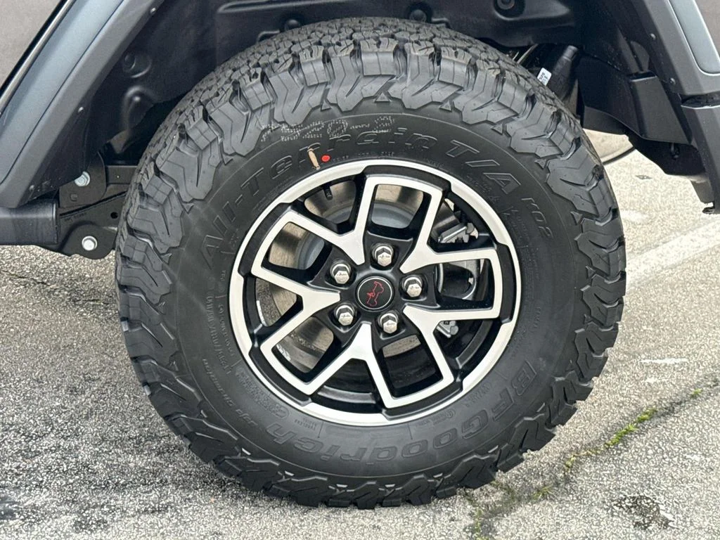 New 2026 Gray Jeep Rubicon image 38